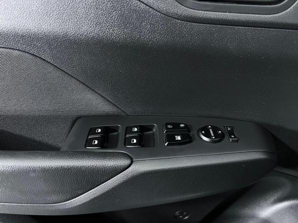 Hyundai Solaris II Рестайлинг с пробегом 2021 года, цена 1 347 000 рублей, 158723 км, седан, Автокод Объявления
