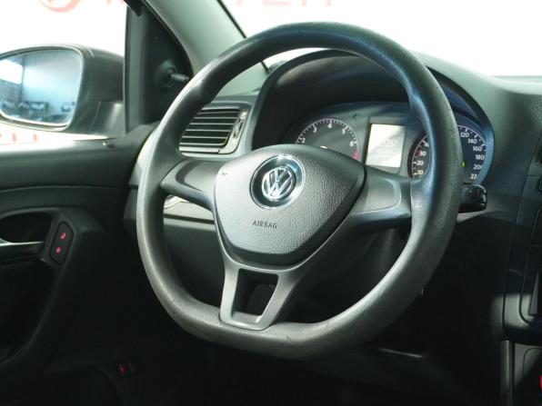 Volkswagen Polo V Рестайлинг с пробегом 2016 года, цена 883 000 рублей, 189378 км, седан, Автокод Объявления