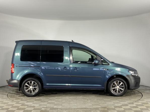 Volkswagen Caddy IV с пробегом 2017 года, цена 1 670 000 рублей, 165188 км, компактвэн, Автокод Объявления