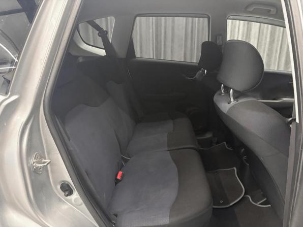 Honda Fit II с пробегом 2010 года, цена 699 000 рублей, 183225 км, хэтчбек, Автокод Объявления