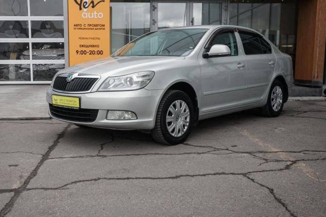 Skoda Octavia II (A5) Рестайлинг с пробегом 2013 года, цена 745 000 рублей, 177800 км, лифтбек, Автокод Объявления
