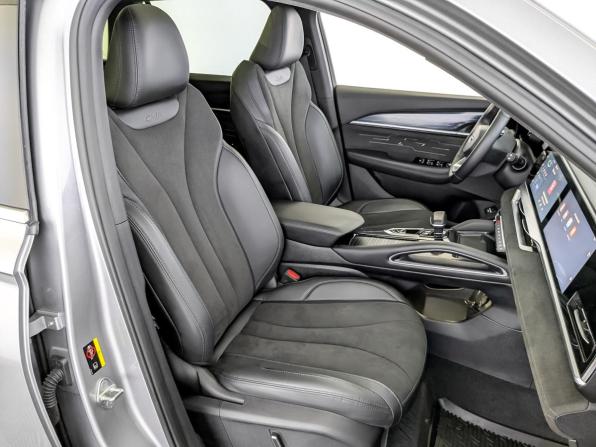Geely Monjaro I с пробегом 2024 года, цена 3 430 000 рублей, 38780 км, внедорожник, Автокод Объявления