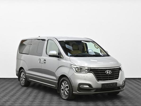 Hyundai H-1 II Рестайлинг 2 с пробегом 2019 года, цена 2 549 000 рублей, 115000 км, минивэн, Автокод Объявления