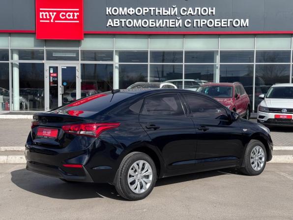 Hyundai Solaris II с пробегом 2019 года, цена 1 390 000 рублей, 134500 км, седан, Автокод Объявления