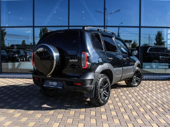 Chevrolet Niva I Рестайлинг с пробегом 2014 года, цена 646 700 рублей, 108000 км, внедорожник, Автокод Объявления