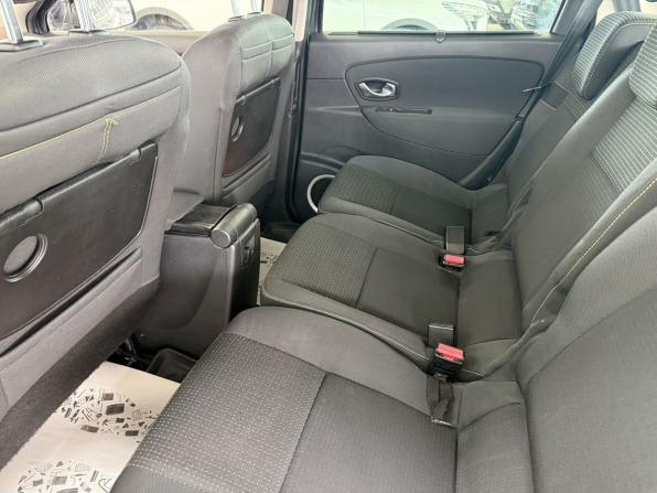 Renault Scenic III с пробегом 2010 года, цена 690 000 рублей, 215956 км, компактвэн, Автокод Объявления