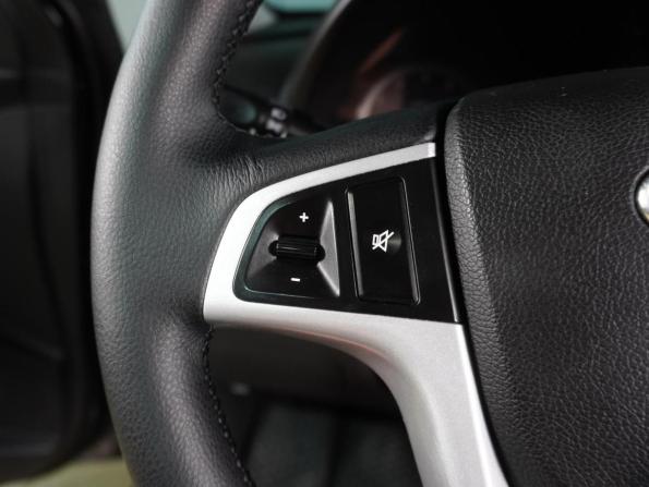 Hyundai Solaris I с пробегом 2012 года, цена 939 000 рублей, 218914 км, седан, Автокод Объявления