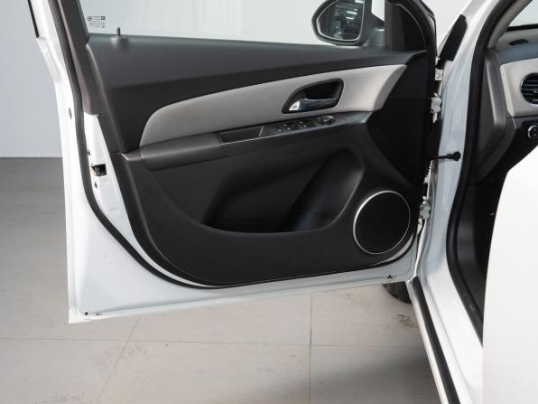 Chevrolet Cruze I Рестайлинг с пробегом 2013 года, цена 970 000 рублей, 91425 км, хэтчбек, Автокод Объявления