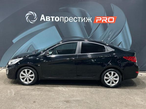 Hyundai Solaris I с пробегом 2013 года, цена 860 000 рублей, 208824 км, седан, Автокод Объявления