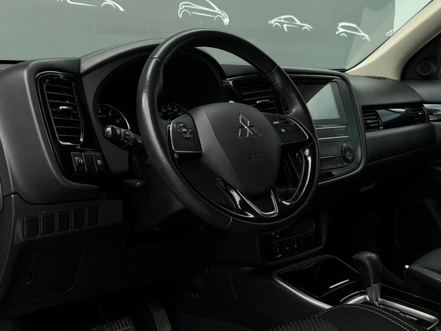 Mitsubishi Outlander III Рестайлинг 3 Санкт-Петербург  - изображение 5