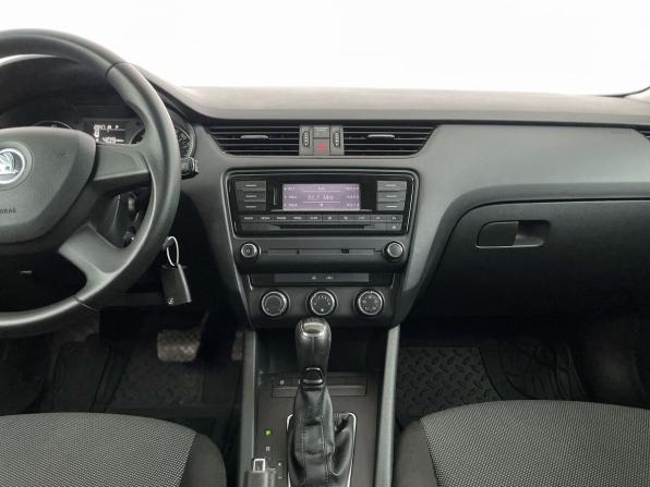 Skoda Octavia III (A7) с пробегом 2014 года, цена 989 000 рублей, 101339 км, лифтбек, Автокод Объявления