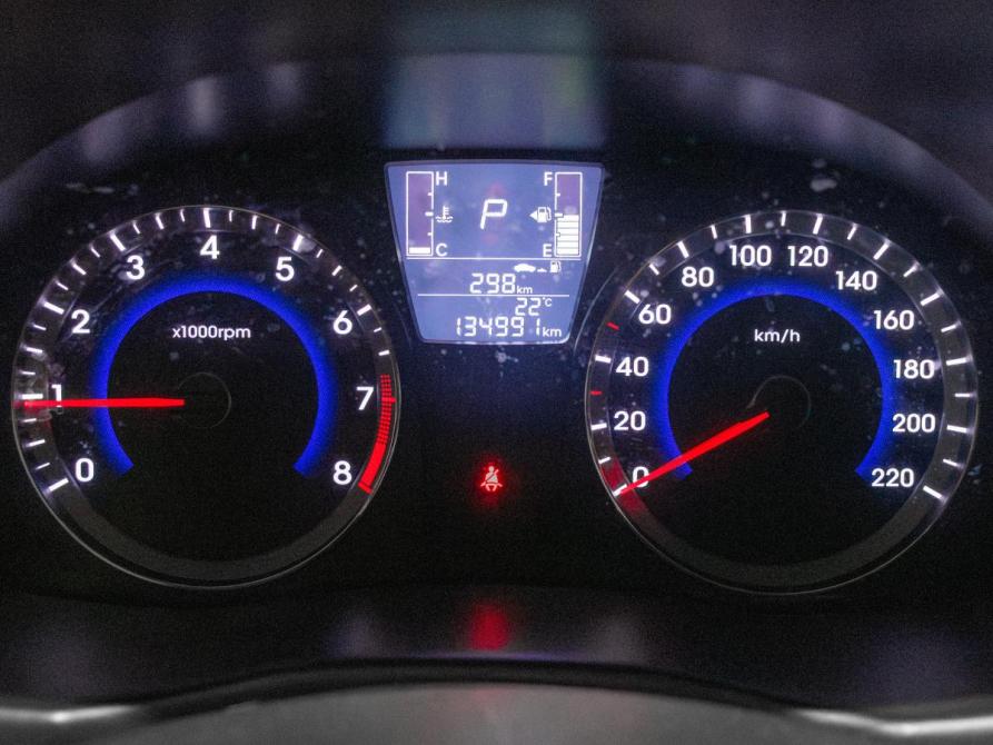 Hyundai Solaris I Рестайлинг Екатеринбург  - изображение 16
