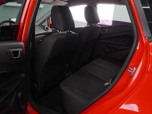 Ford Fiesta Mk6 Рестайлинг с пробегом 2017 года, цена 954 000 рублей, 72301 км, хэтчбек, Автокод Объявления