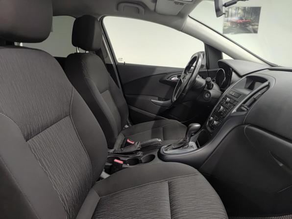 Opel Astra J Рестайлинг с пробегом 2012 года, цена 759 000 рублей, 167765 км, хэтчбек, Автокод Объявления