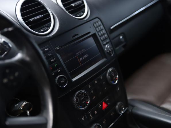 Mercedes-Benz GL-Класс I (X164) Рестайлинг с пробегом 2011 года, цена 1 590 000 рублей, 295658 км, внедорожник, Автокод Объявления