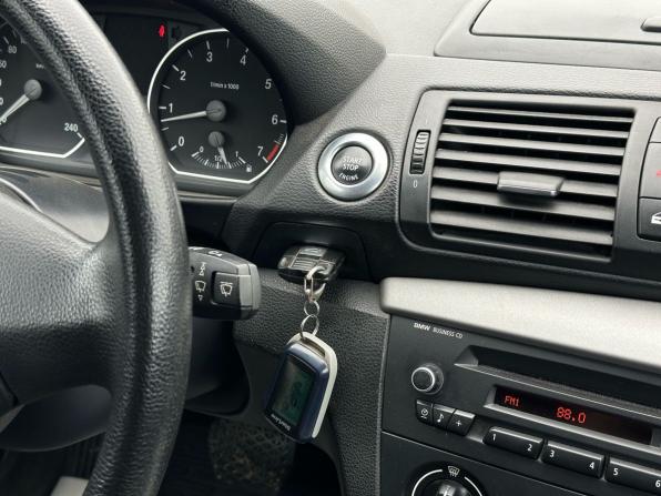 BMW 1 серии I (E81/E82/E87/E88) Рестайлинг с пробегом 2011 года, цена 890 000 рублей, 126000 км, хэтчбек, Автокод Объявления