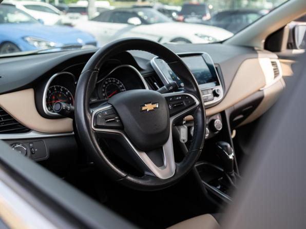 Chevrolet Monza II с пробегом 2022 года, цена 1 549 000 рублей, 53027 км, седан, Автокод Объявления