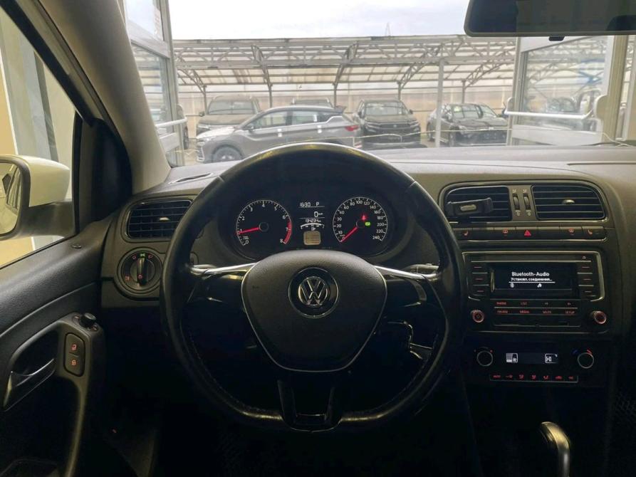 Volkswagen Polo V Рестайлинг Новосибирск  - изображение 7