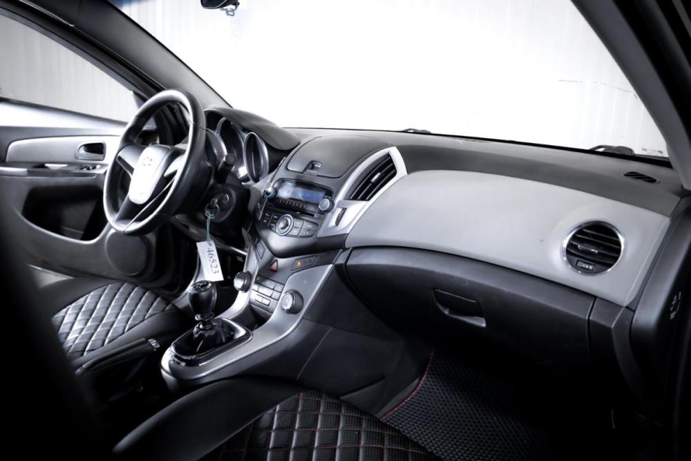 Chevrolet Cruze I Рестайлинг Тюмень  - изображение 16