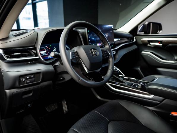 Toyota Highlander IV (XU70) с пробегом 2025 года, цена 5 450 000 рублей, 50 км, внедорожник, Автокод Объявления