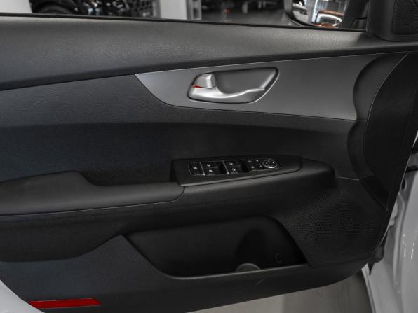Kia K3 II (China Market) Рестайлинг с пробегом 2026 года, цена 3 030 000 рублей, 20 км, седан, Автокод Объявления