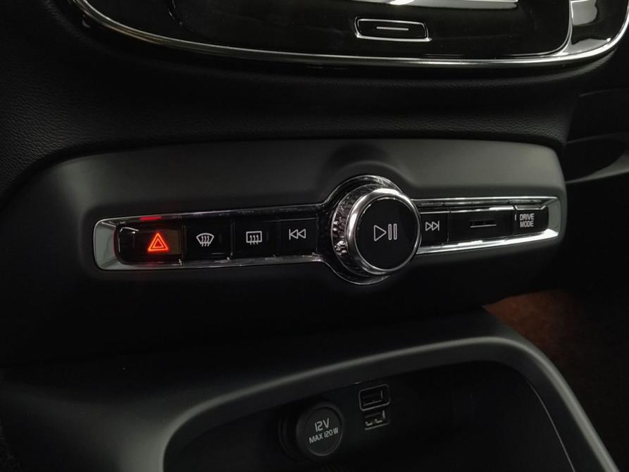Volvo XC40 I Екатеринбург  - изображение 15