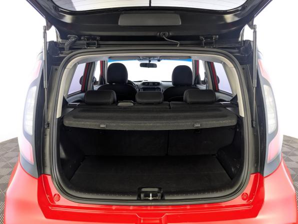 Kia Soul II Рестайлинг с пробегом 2017 года, цена 1 200 000 рублей, 199220 км, хэтчбек, Автокод Объявления