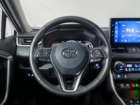 Toyota RAV4 V (XA50) с пробегом 2022 года, цена 3 652 000 рублей, 55064 км, внедорожник, Автокод Объявления