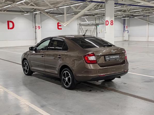 Skoda Rapid I Рестайлинг с пробегом 2017 года, цена 999 000 рублей, 175807 км, лифтбек, Автокод Объявления