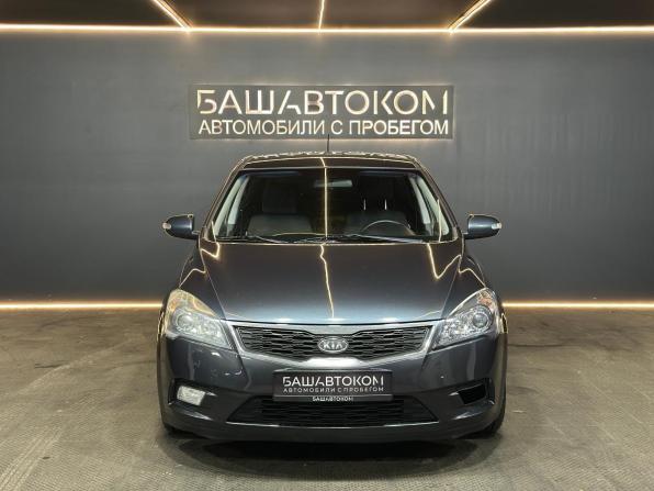 Kia Ceed I Рестайлинг с пробегом 2012 года, цена 679 000 рублей, 238993 км, хэтчбек, Автокод Объявления