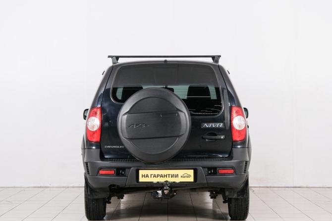 Chevrolet Niva I Рестайлинг с пробегом 2017 года, цена 819 000 рублей, 119402 км, внедорожник, Автокод Объявления