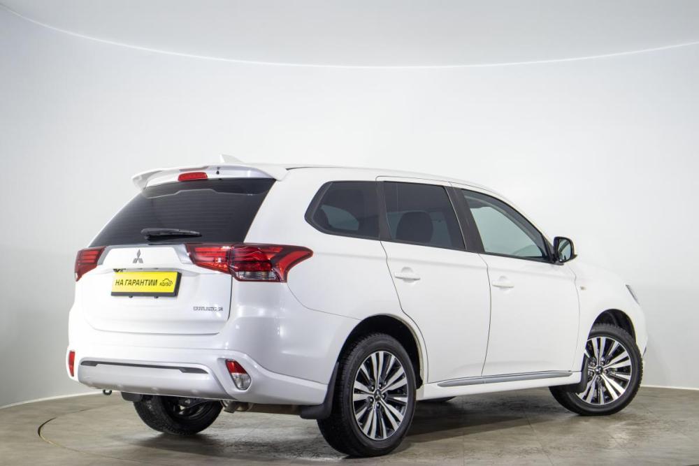 Mitsubishi Outlander III Рестайлинг 3 Оренбург  - изображение 5