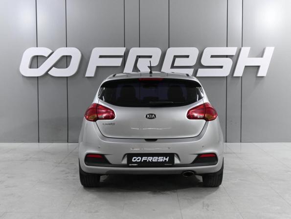 Kia Ceed II с пробегом 2013 года, цена 1 029 000 рублей, 257122 км, хэтчбек, Автокод Объявления
