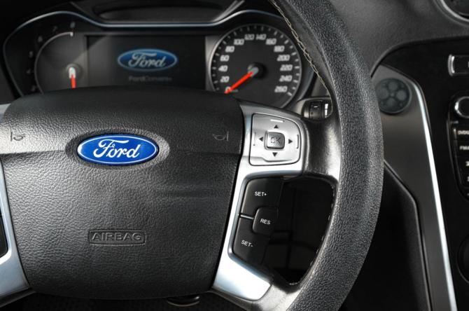 Ford Mondeo IV Рестайлинг с пробегом 2013 года, цена 1 329 000 рублей, 191248 км, седан, Автокод Объявления