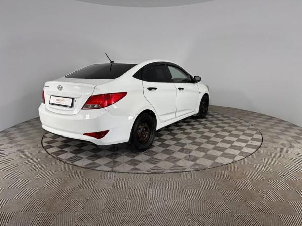 Hyundai Solaris I Рестайлинг с пробегом 2016 года, цена 563 000 рублей, 199000 км, седан, Автокод Объявления