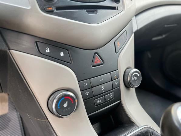 Chevrolet Cruze I с пробегом 2012 года, цена 680 000 рублей, 182813 км, хэтчбек, Автокод Объявления