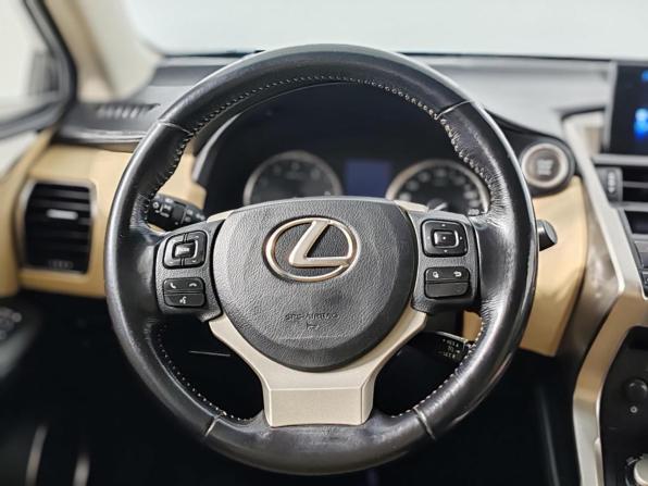 Lexus NX I с пробегом 2015 года, цена 2 349 000 рублей, 220624 км, внедорожник, Автокод Объявления