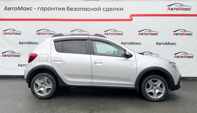 Renault Sandero II Рестайлинг с пробегом 2018 года, цена 1 100 000 рублей, 108125 км, хэтчбек, Автокод Объявления