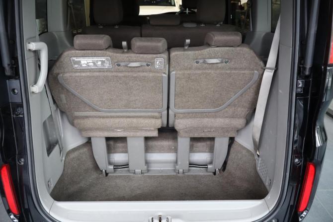 Honda Stepwgn V с пробегом 2017 года, цена 1 269 000 рублей, 235000 км, минивэн, Автокод Объявления