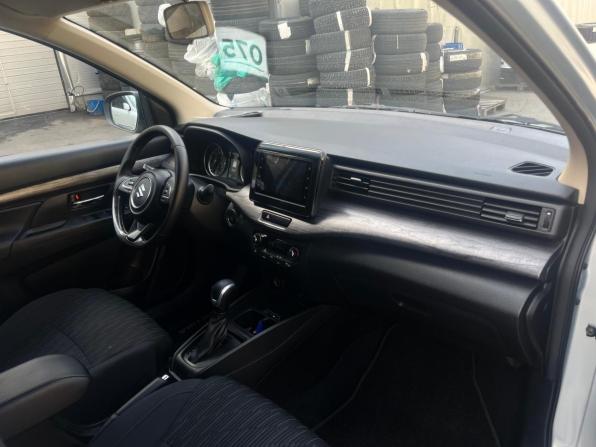 Suzuki Ertiga II Рестайлинг с пробегом 2022 года, цена 2 079 000 рублей, 46800 км, минивэн, Автокод Объявления