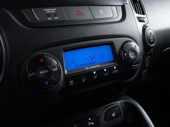 Hyundai ix35 I Рестайлинг с пробегом 2014 года, цена 1 390 000 рублей, 227922 км, внедорожник, Автокод Объявления