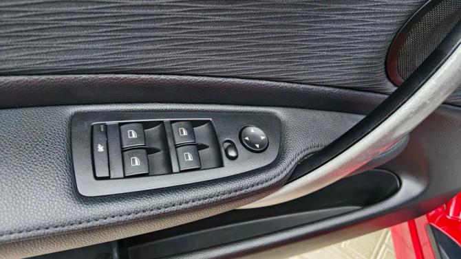 BMW 1 серии I (E81/E82/E87/E88) Рестайлинг с пробегом 2009 года, цена 669 900 рублей, 227288 км, хэтчбек, Автокод Объявления