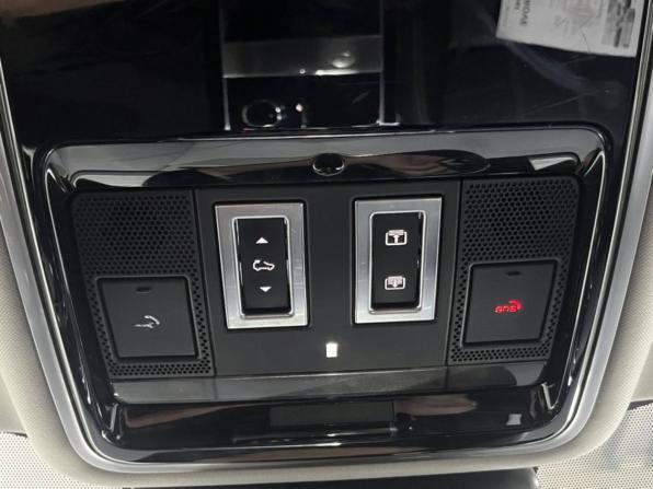 Land Rover Range Rover Velar I с пробегом 2018 года, цена 3 815 000 рублей, 115892 км, внедорожник, Автокод Объявления