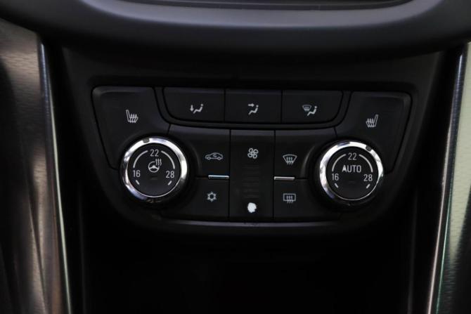 Opel Zafira C с пробегом 2012 года, цена 979 900 рублей, 238892 км, компактвэн, Автокод Объявления