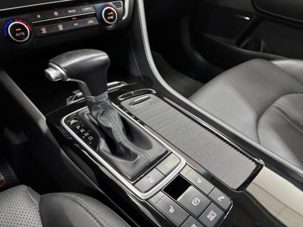 Kia Optima IV Рестайлинг с пробегом 2018 года, цена 2 060 000 рублей, 138736 км, седан, Автокод Объявления