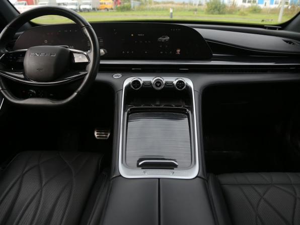 Exeed RX с пробегом 2024 года, цена 2 996 000 рублей, 32300 км, внедорожник, Автокод Объявления
