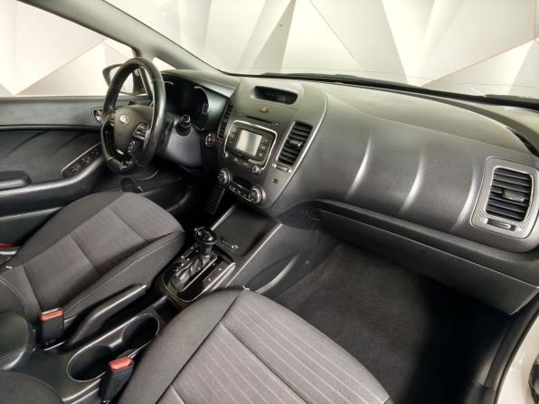 Kia Cerato III Рестайлинг (Classic) с пробегом 2017 года, цена 800 000 рублей, 438010 км, седан, Автокод Объявления
