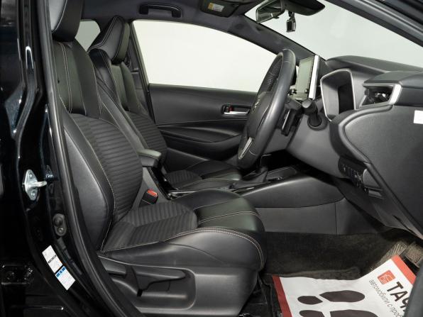 Toyota Corolla XII (E210) с пробегом 2020 года, цена 1 900 000 рублей, 35227 км, хэтчбек, Автокод Объявления