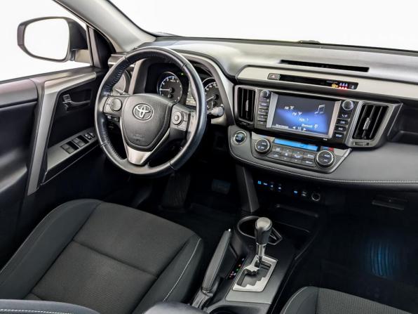 Toyota RAV4 IV (XA40) Рестайлинг с пробегом 2018 года, цена 2 350 000 рублей, 97521 км, внедорожник, Автокод Объявления