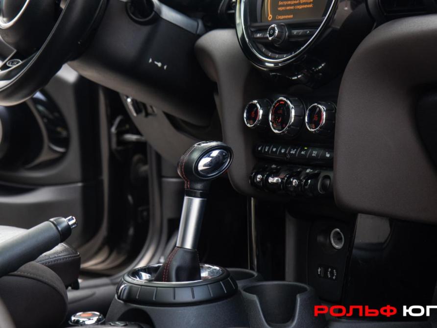 Mini Hatch III (F55/F56) Москва  - изображение 12